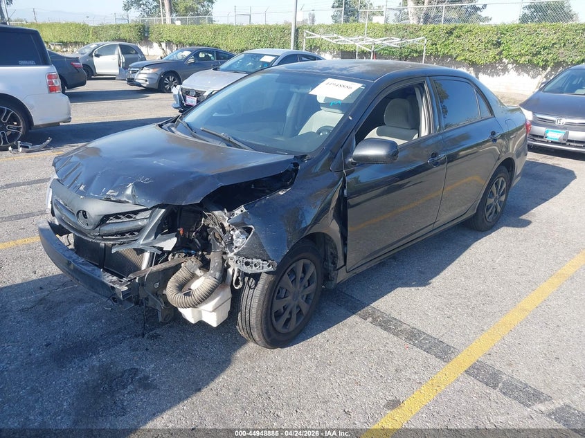 2013 Toyota Corolla L JTDBU4EE9DJ119867 photo 1