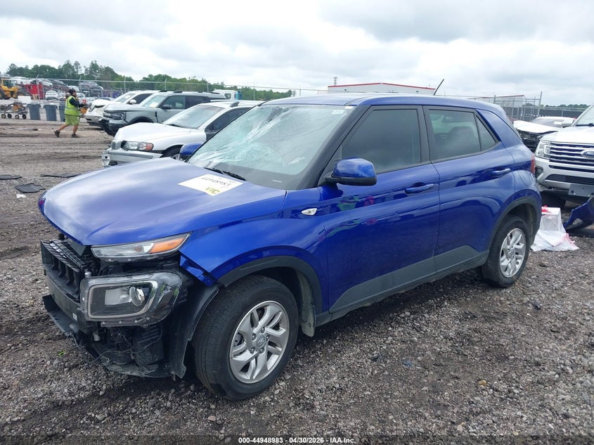 2025 HYUNDAI VENUE auction photo 2