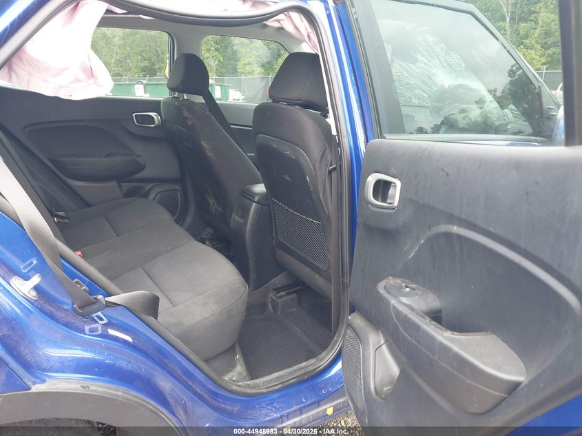 2025 HYUNDAI VENUE auction photo 8