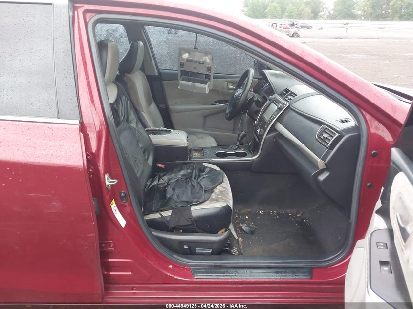 2016 TOYOTA CAMRY auction photo 5