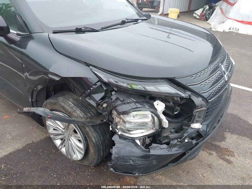 2022 MITSUBISHI OUTLANDER auction photo 6