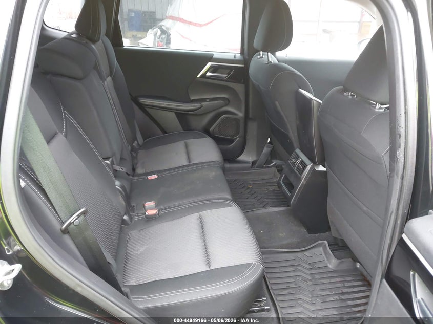 2022 MITSUBISHI OUTLANDER auction photo 8