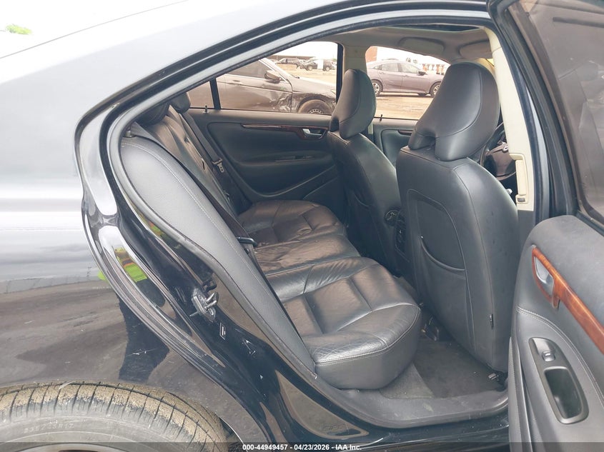 2007 Volvo S60 2.5T VIN: YV1RS592072611352 Lot: 44949457