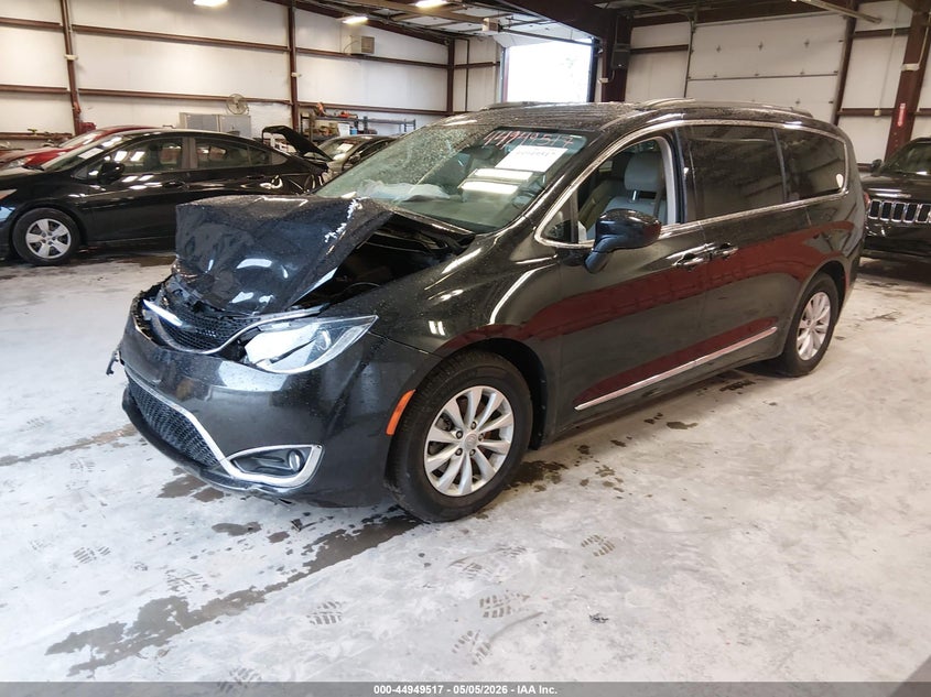 Vin: 2c4rc1bg4hr530150, lot: 45446913, chrysler pacifica touring-l 20172