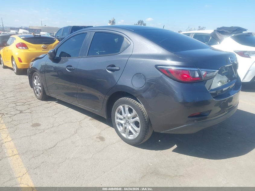 Vin: 3mydlbzvxgy102104, lot: 45446944, scion ia 20163