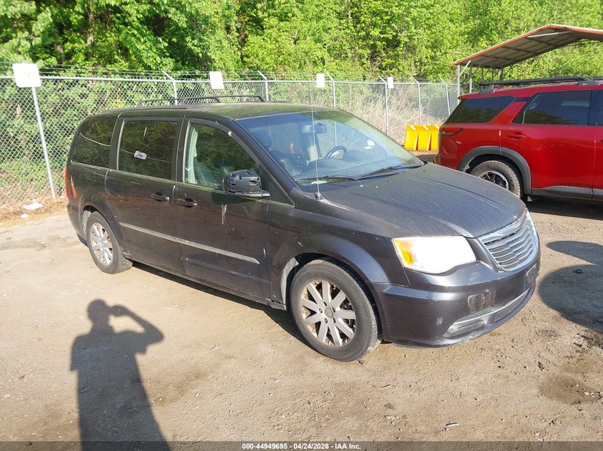 2014 Chrysler Town & Country Touring