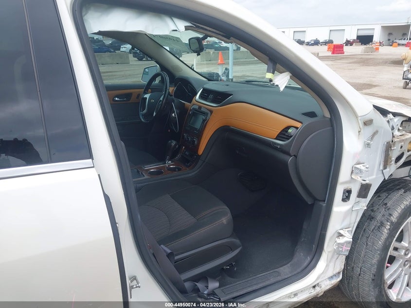 2014 CHEVROLET TRAVERSE auction photo 5