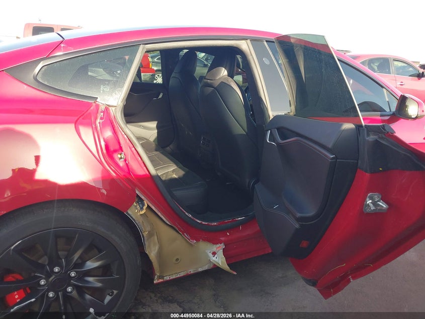2020 TESLA MODEL S auction photo 8