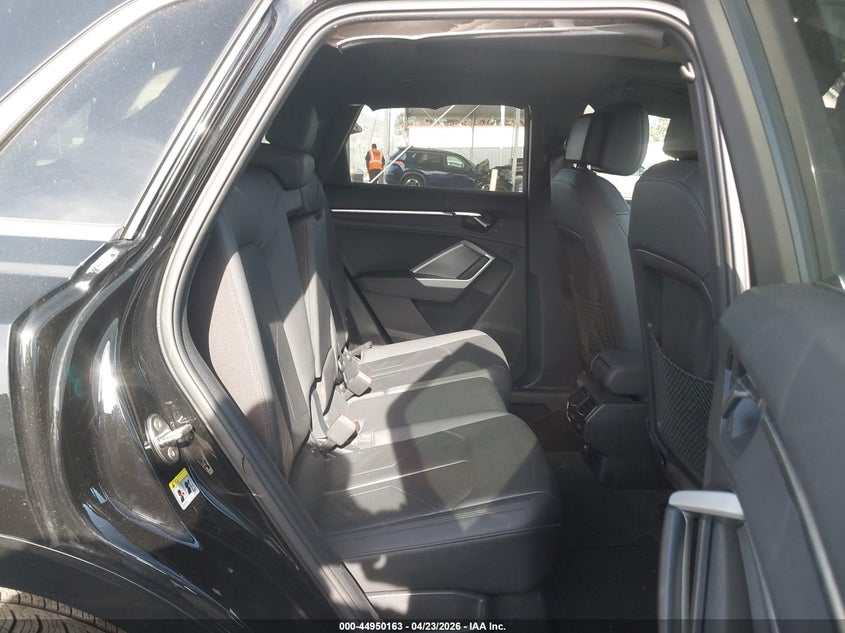 2020 Audi Q3 Premium Plus 45 Tfsi S Line Quattro Tiptronic VIN: WA1EECF30L1060184 Lot: 44950163