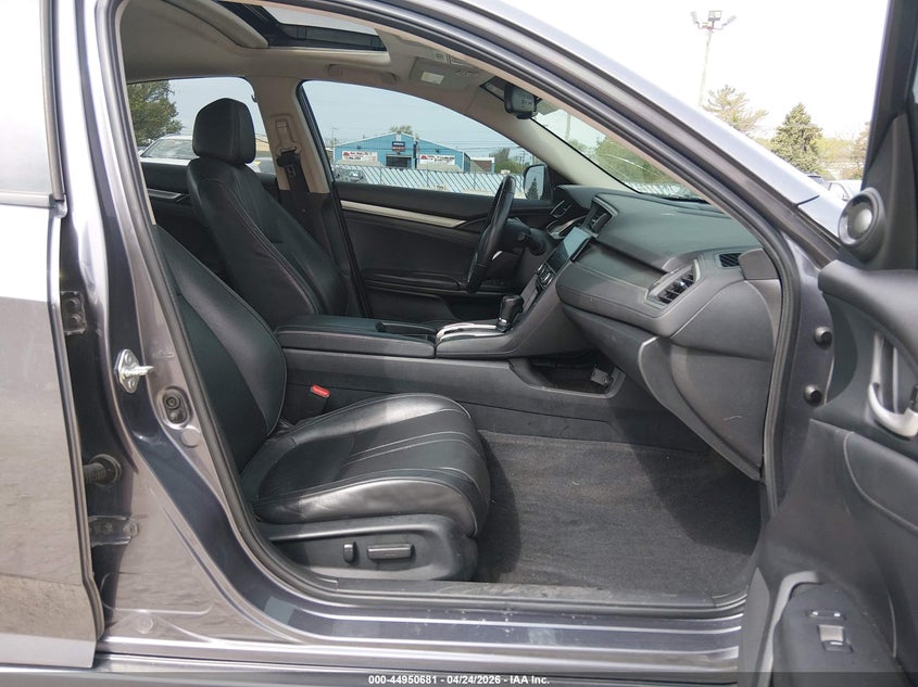 VIN 19XFC1F93HE025989 2017 HONDA CIVIC TOURING