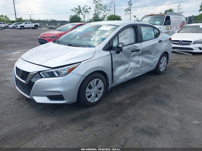 2020 NISSAN VERSA auction photo 2