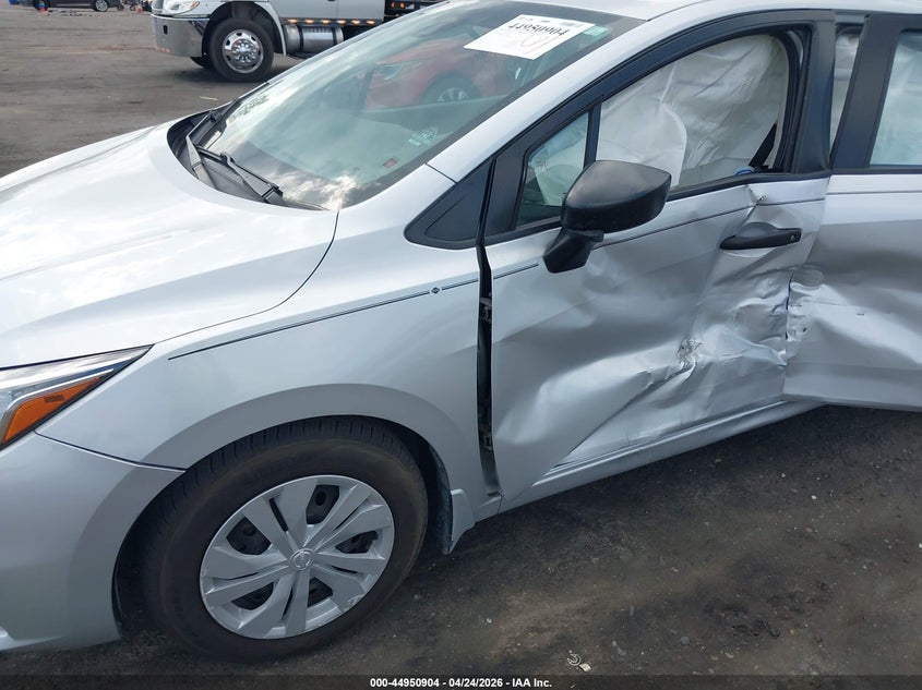 2020 NISSAN VERSA auction photo 6