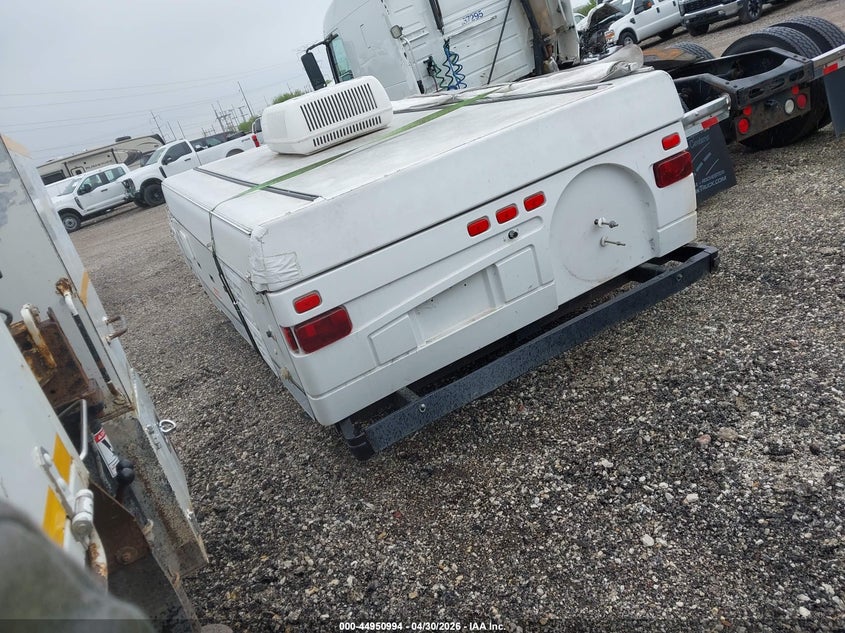 2003 FLEETWOOD OTHER auction photo 1