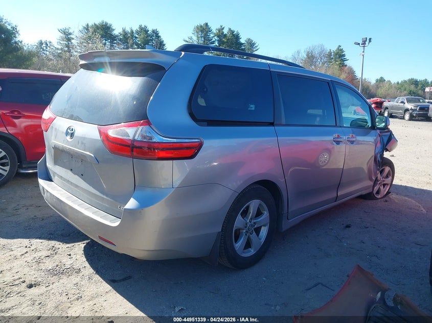 VIN 5TDKZ3DC6JS902378 2018 TOYOTA SIENNA LE 8 PASSENGER