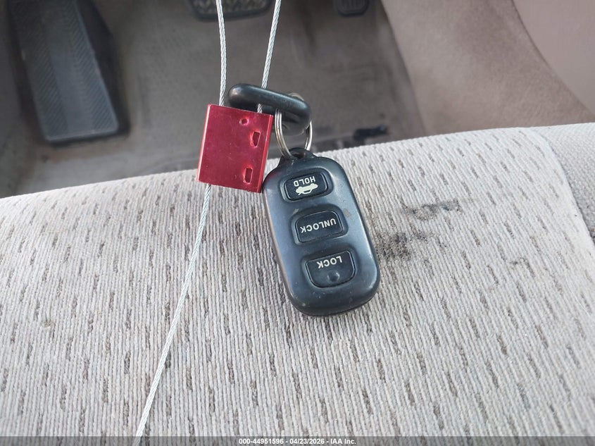 2004 Toyota Camry Le VIN: 4T1BE32K54U303358 Lot: 44951596