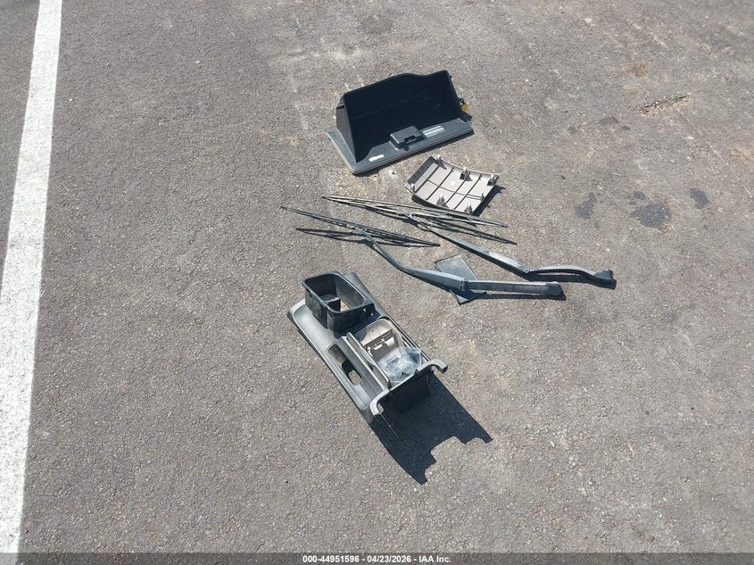 2004 Toyota Camry Le VIN: 4T1BE32K54U303358 Lot: 44951596