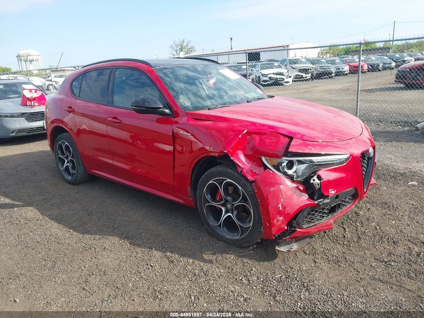 Vin: zaspakbn6n7d42509, lot: 45448998, alfa romeo stelvio veloce ti awd 2022 img_1