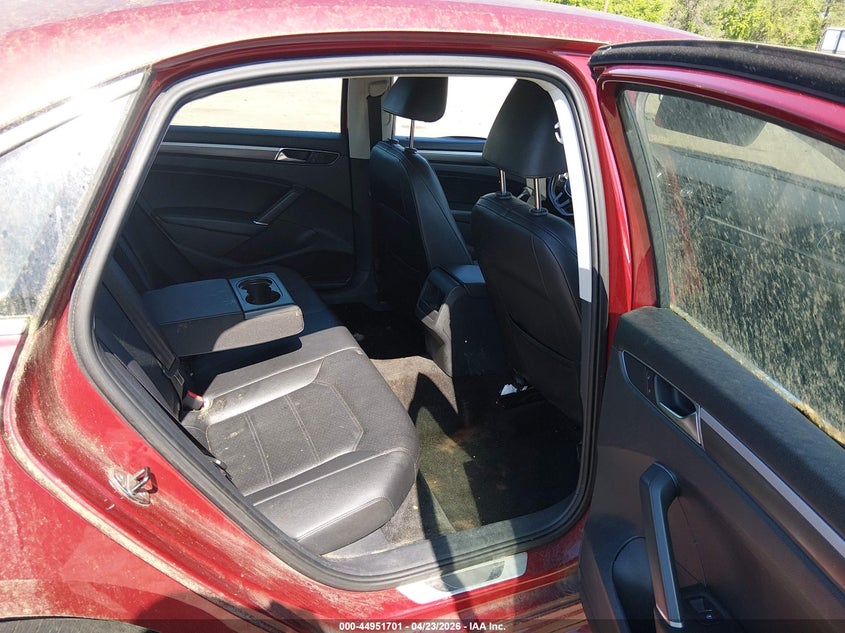 2017 Volkswagen Passat 1.8T R-Line VIN: 1VWDT7A37HC035457 Lot: 44951701