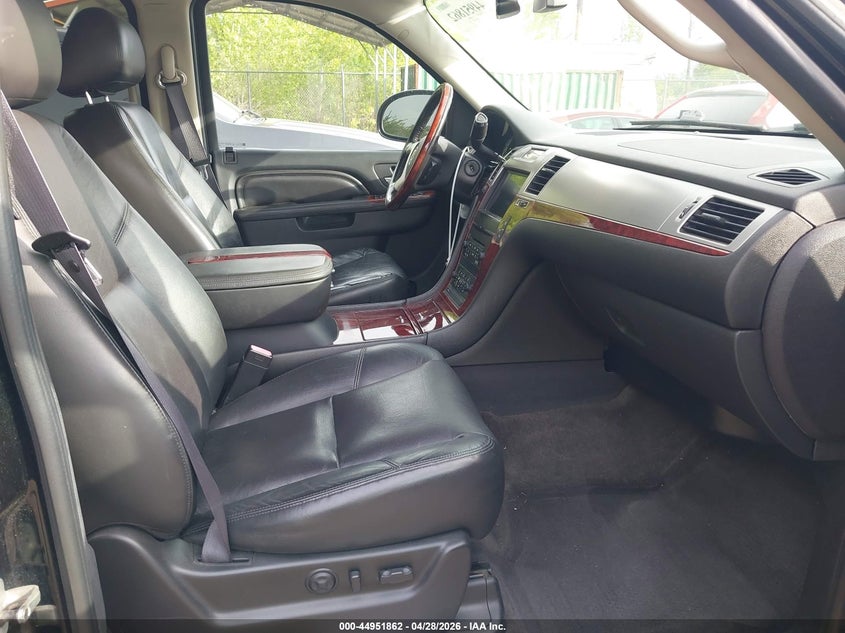 2011 Cadillac Escalade Esv Luxury