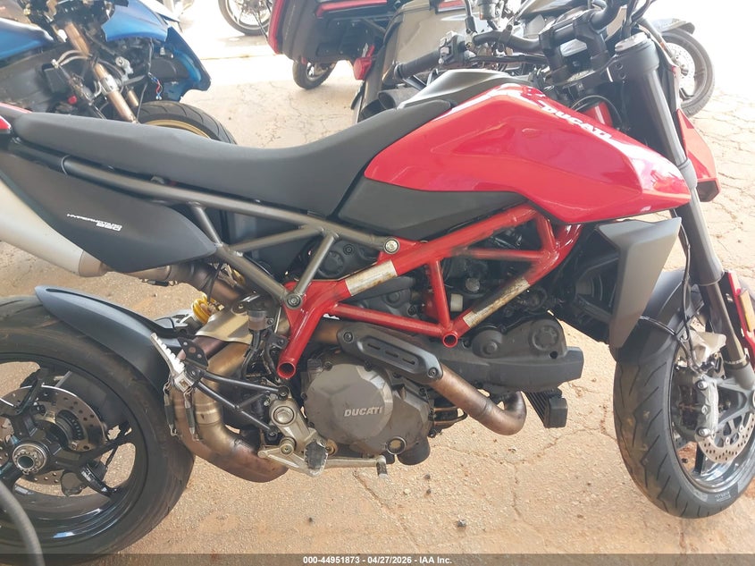 2025 DUCATI HYPERMOTARD auction photo 8