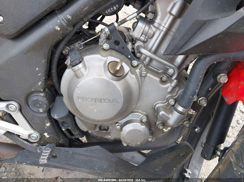 2015 Honda Cb300 F VIN: MLHNC5219F5100459 Lot: 44951990