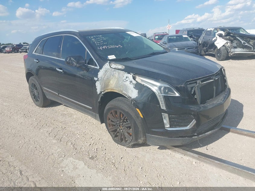 2017 CADILLAC XT5