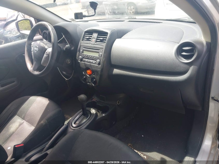2017 Nissan Versa 1.6 S+