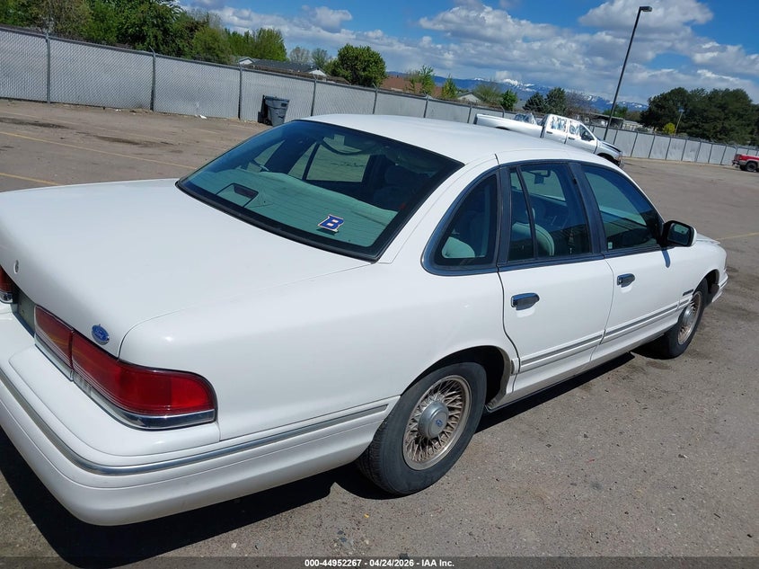 1995 Ford Crown Victoria Lx