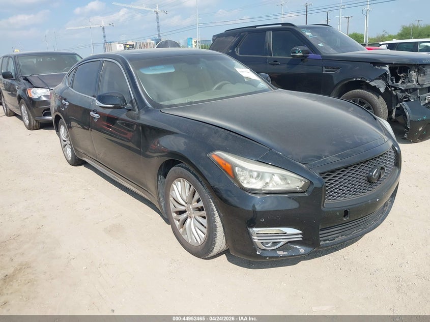 2016 INFINITI Q70L 3.7