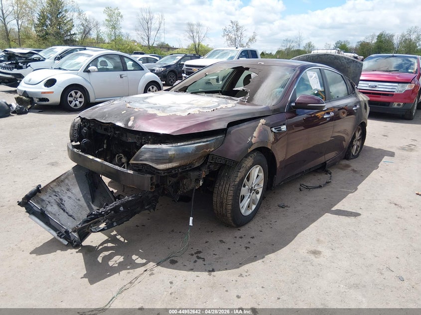 2016 Kia Optima Lx 5XXGT4L3XGG115765 photo 1