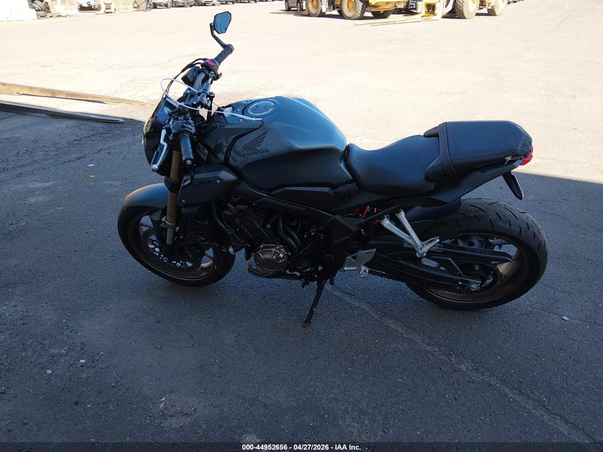 2023 Honda Cb650 Ra VIN: MLHRH0257P5400107 Lot: 44952656