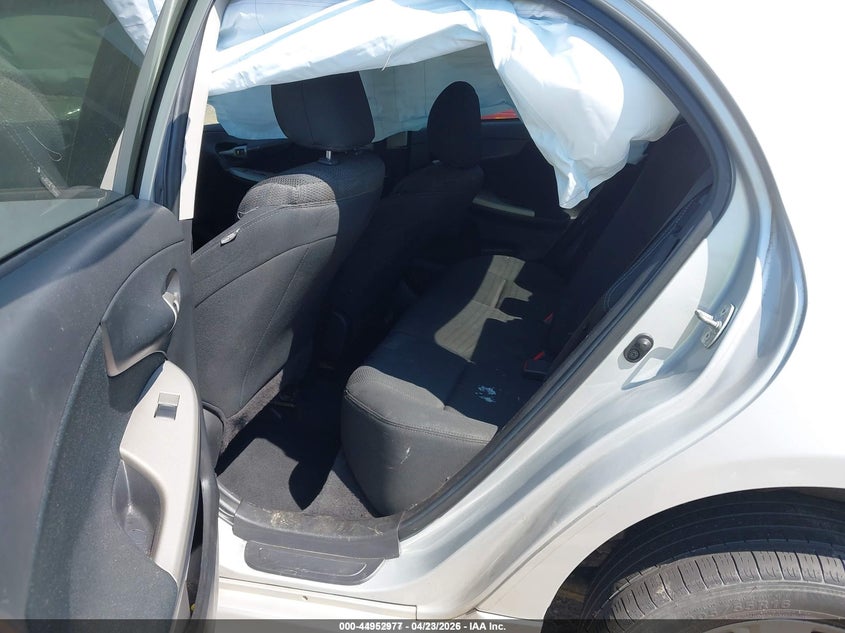 2013 TOYOTA COROLLA auction photo 8