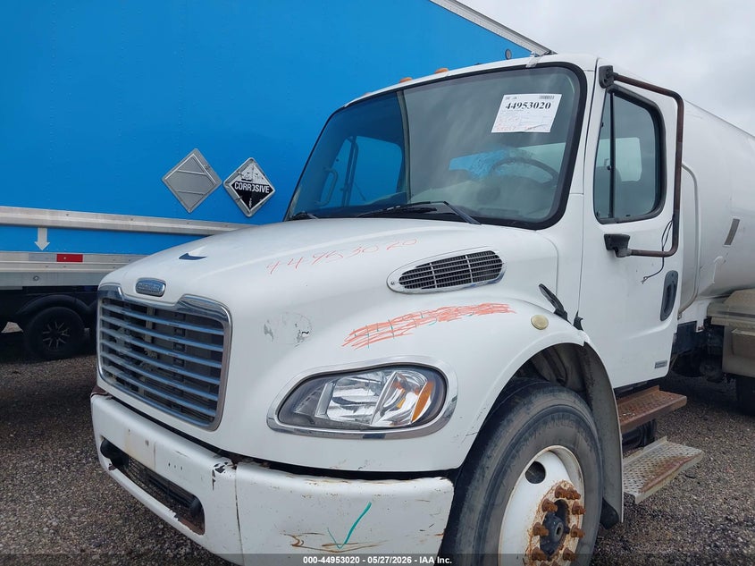 1FVACXDC07HX80199 2007 Freightliner M2 106 Medium Duty photo 1