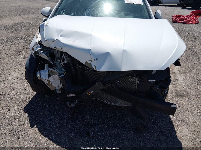 2019 HYUNDAI ELANTRA auction photo 6