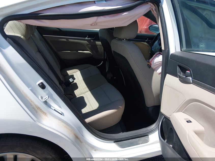 2019 HYUNDAI ELANTRA auction photo 8