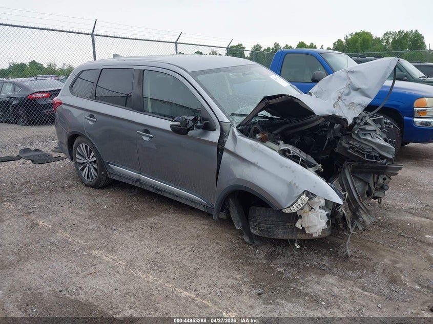 2019 MITSUBISHI OUTLANDER SE