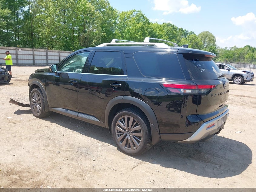AtlanticExpress - Nissan Pathfinder