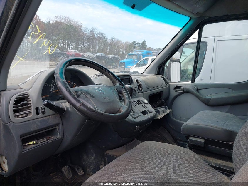 2004 Dodge Sprinter Van 2500