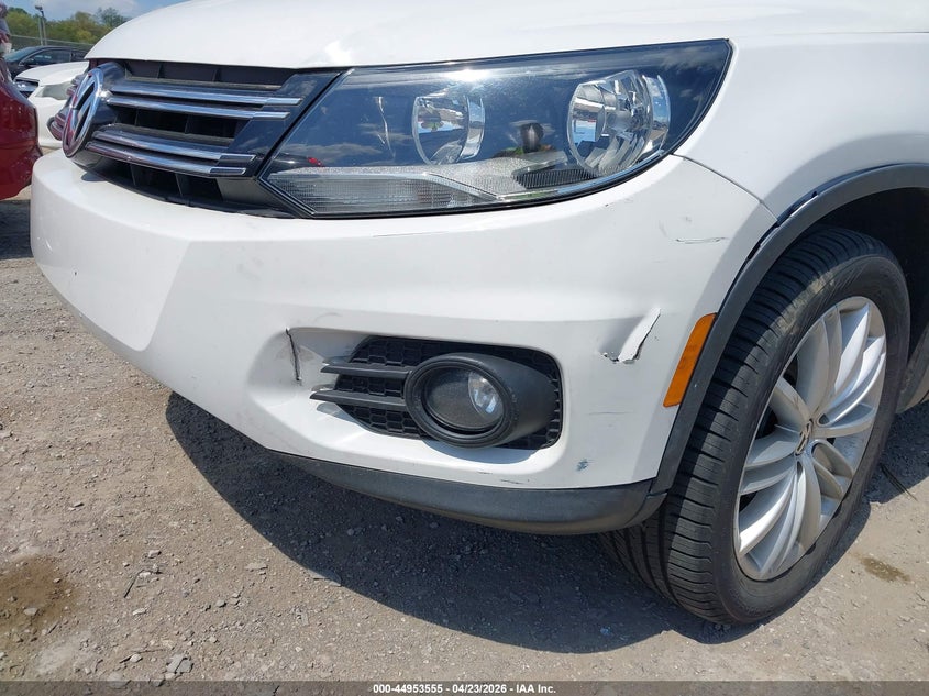 2014 Volkswagen Tiguan Sel VIN: WVGBV3AX4EW508480 Lot: 44953555