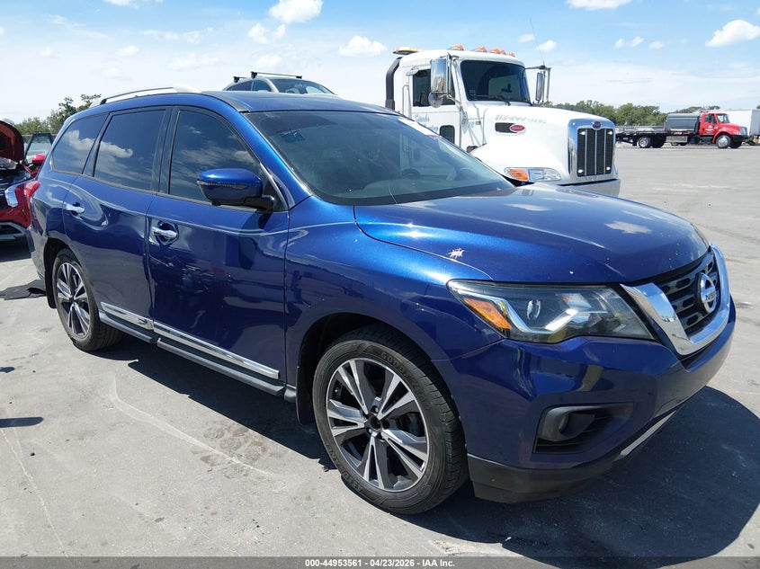 2017 Nissan Pathfinder Platinum