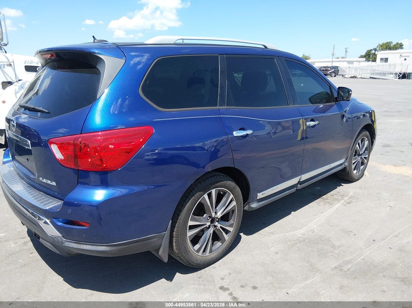 2017 Nissan Pathfinder Platinum