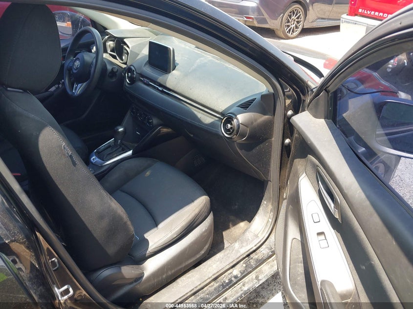 2017 TOYOTA YARIS IA auction photo 5