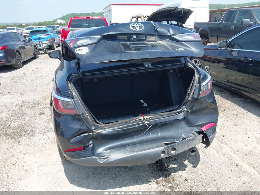 2017 TOYOTA YARIS IA auction photo 6