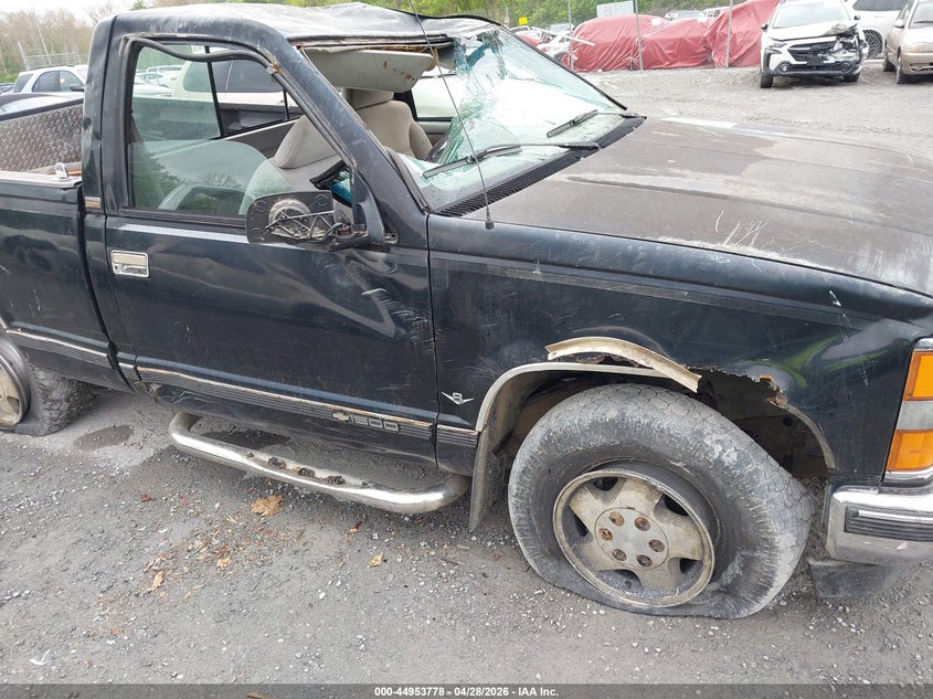 1995 Chevrolet Gmt-400 K1500 VIN: 1GCEK14K2SZ174118 Lot: 44953778