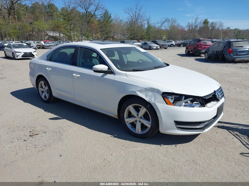 1VWBP7A32DC124813 VOLKSWAGEN PASSAT Photo 1