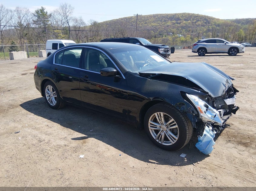 2013 INFINITI G37X