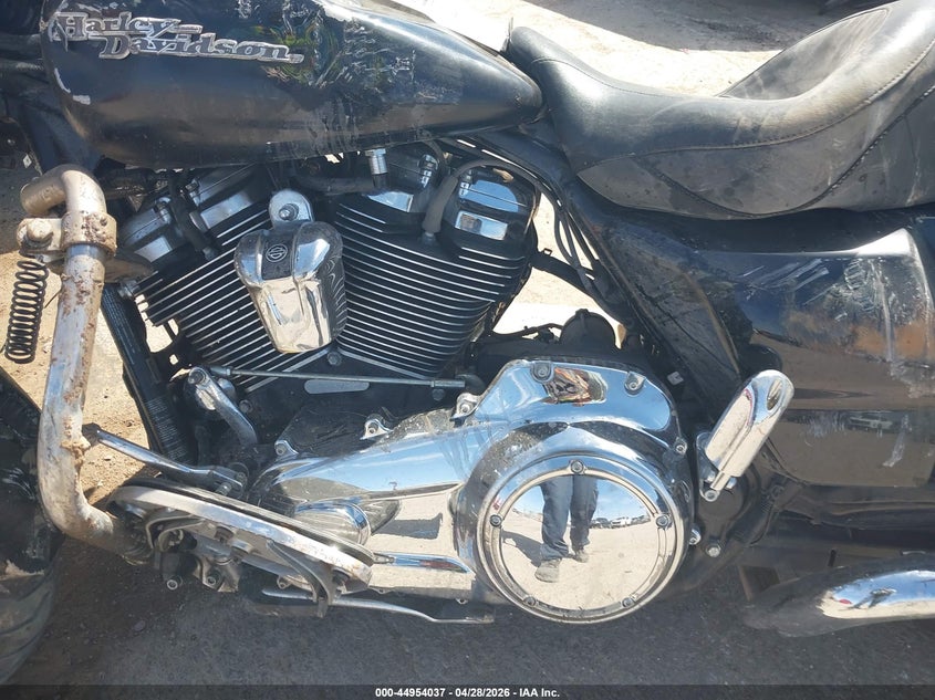 2017 Harley-Davidson Flhxs Street Glide Special VIN: 1HD1KRC17HB694272 Lot: 44954037