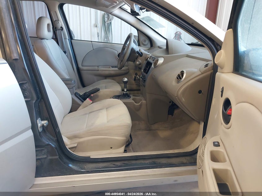 2005 Saturn Ion 2