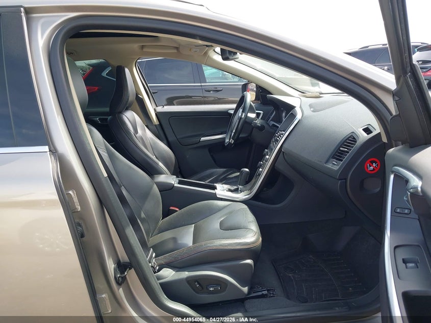 2012 Volvo Xc60 T6/T6 Platinum/T6 Premier Plus/T6 R-Design/T6 R-Design Platinum/T6 R-Design Premier Plus