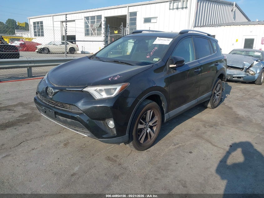 2018 TOYOTA RAV4 auction photo 2